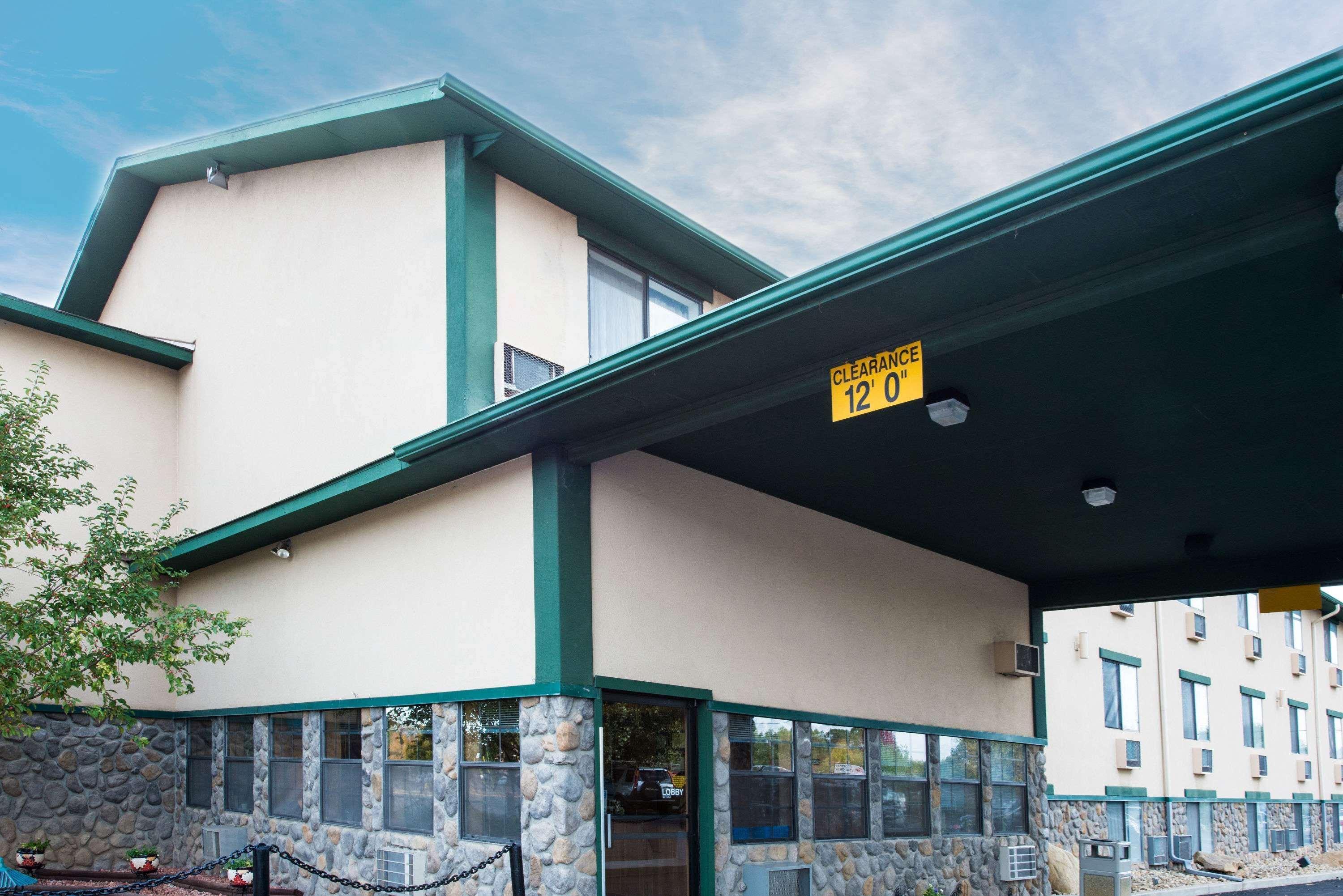 ซูเปอร์ 8 บาย วินด์แฮม คอร์เตซ/เมซา เวอร์เด แอเรีย Motel คอร์เทซ ภายนอก รูปภาพ