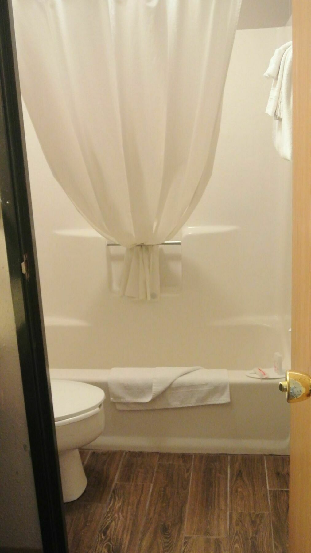 ซูเปอร์ 8 บาย วินด์แฮม คอร์เตซ/เมซา เวอร์เด แอเรีย Motel คอร์เทซ ภายนอก รูปภาพ
